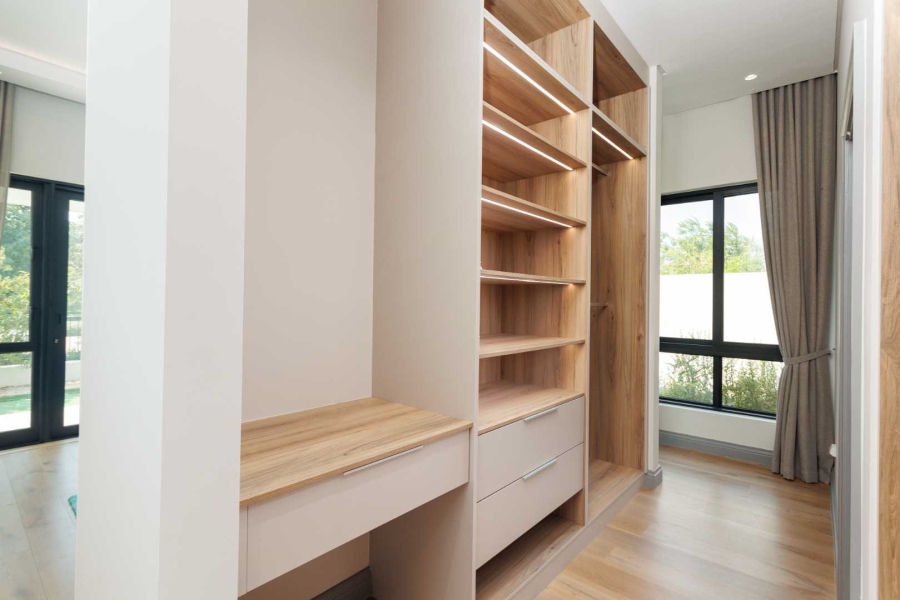 4 Bedroom Property for Sale in Val De Vie Estate Western Cape